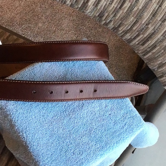 Kirkland signature 38/40 full grain leather belt used - Picture 6 of 13